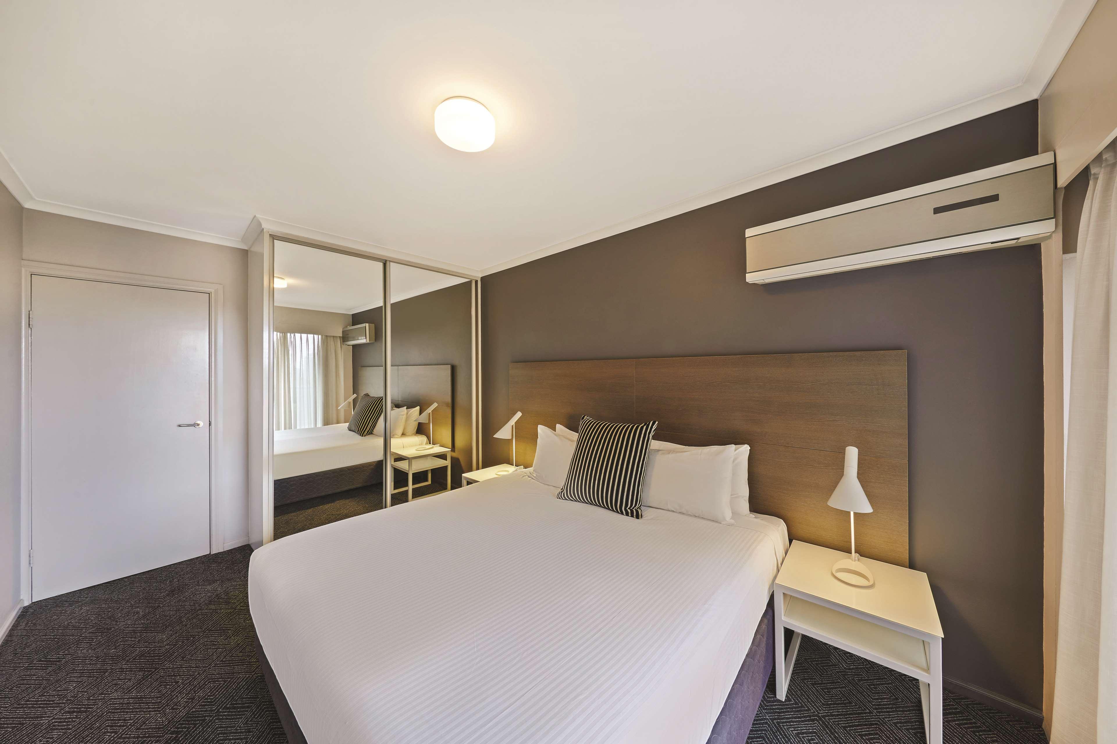 Adina Apartment Hotel Sydney Surry Hills Buitenkant foto
